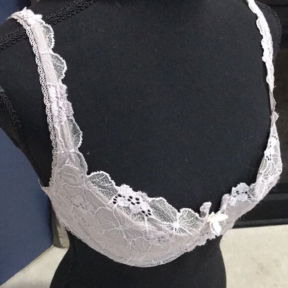 Victoria's Secret Angels Women's Lace Bra, 32D, Grey - Picture 2 of 8